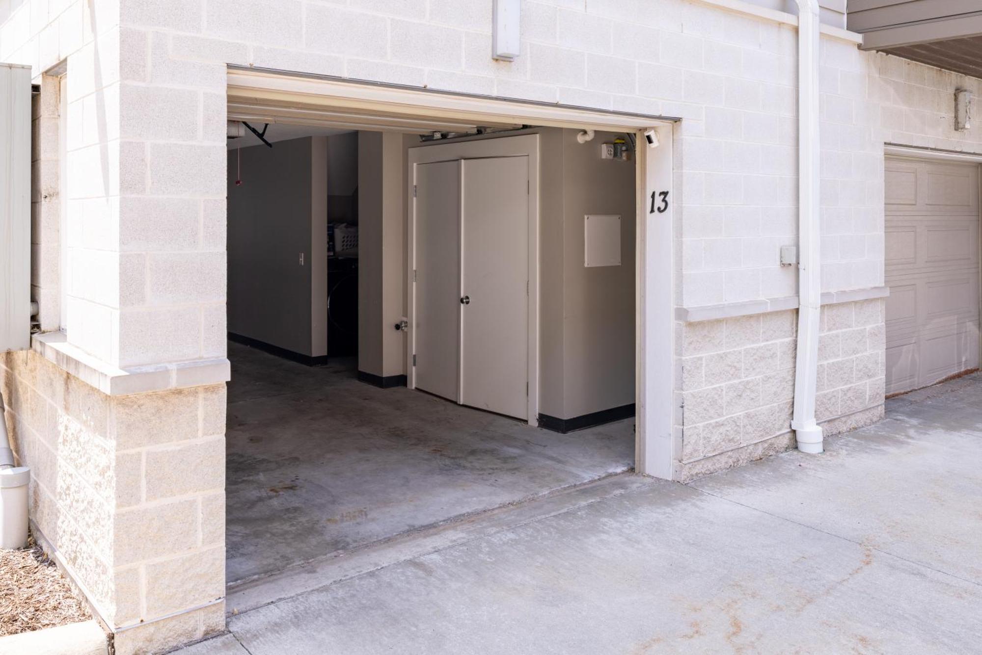 Luxury Downtown Townhome Unit 13 Cleveland Buitenkant foto
